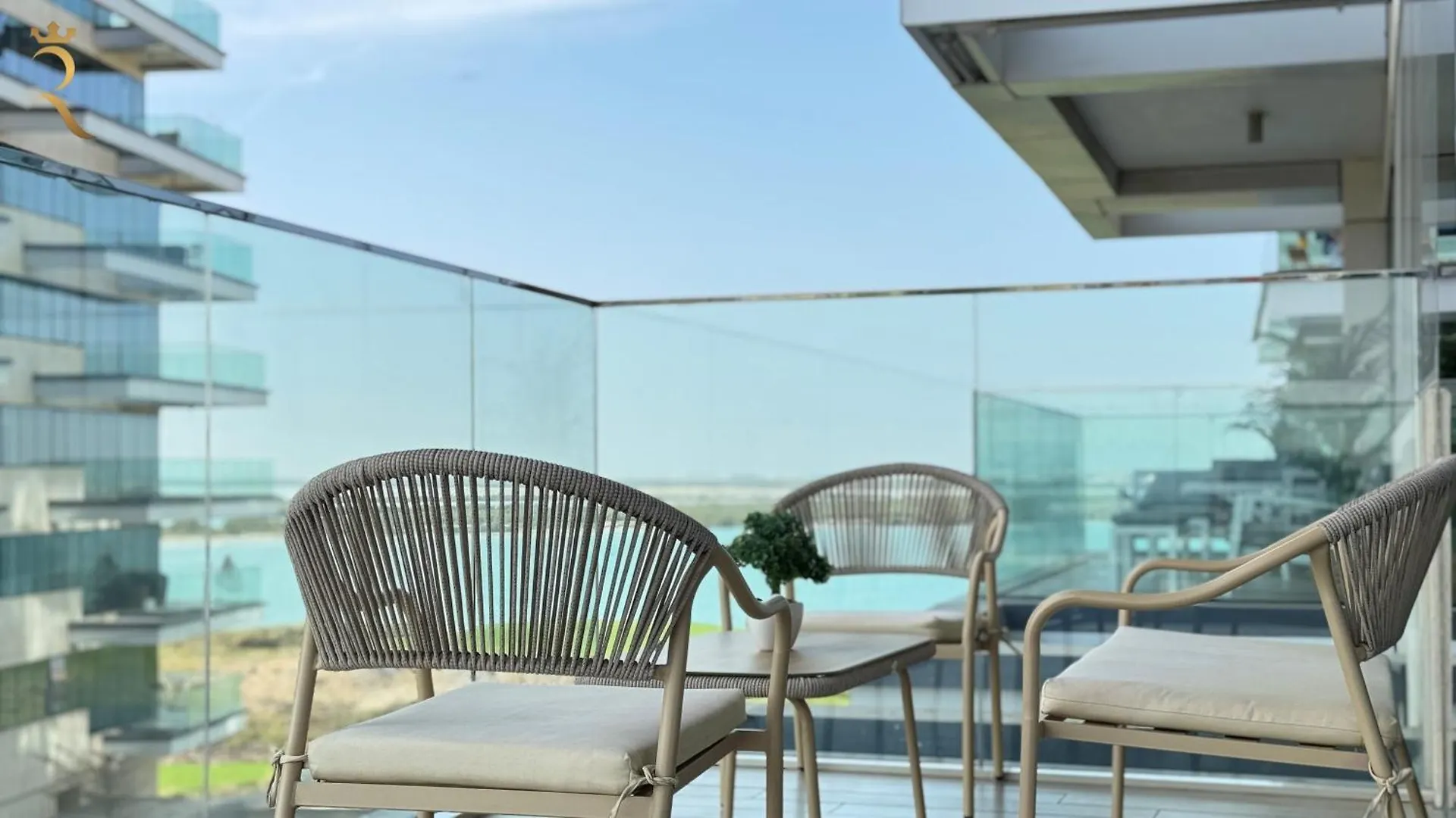 Mayan Yas Sea Studio Ideal Stay For 4 Guest 아부다비 0*,  아랍에미리트